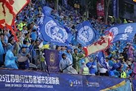 巴黎圣日耳曼历史性夺得法甲五连冠